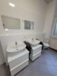 Ab Sofort in guter Innenstadtlage Wiesbadens - voll möblierte WG-Zimmer in 3er WG - Ausschnitt großes Badezimmer