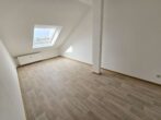 Bezahlbare, sonnige + große 3 Zimmer Dachgeschosswohnung - Hanau Nähe TÜV - zentrale Lage - Ansicht Zimmer C
