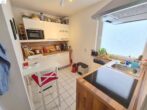 VERMIETET! Top Westendlage! Gemütliche 2 Zimmerwohnung mit Balkon + Einbauküche - Blick in die Küche