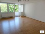 Großzügiges, sonniges 1 Zimmer-Apartment mit Balkon - zentral in Offenbach - Ausschnitt Zimmer
