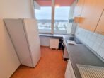 VERMIETET! Schicke 2 Zimmer Wohnung mit Balkon - Sachsenhausen + POOL+SAUNA im Haus! - Blick in die Küche