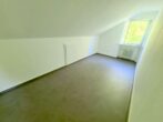 VERMIETET! Neu renoviert! 3-Zimmerwohnung mit 2 Balkonen + Wannenbad - ruhig in Bergen-Enkheim - Blick ins Zimmer C