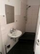 Gemütliche 2 Zimmerwohnung inkl. Einbauküche mitten in BHV! - Badezimmer mit Dusche