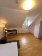 Ab Januar 2023 - gemütlich möbliertes 1 Zimmer Apartment in Frankfurt Rödelheim - Ansicht Schreibtisch und Küche