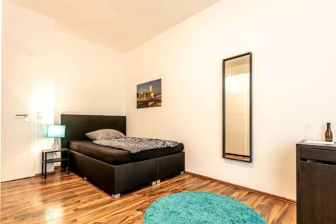 Ab Februar 2023 – Schick & modern möbliertes Zimmer in 3er WG –, 60329 Frankfurt, Zimmer