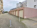 Karben-Kloppenheim: Panoramablick in großer 3 Zimmer Penthousewohnung + Einzelgarage - Garagenanlage