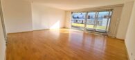 Karben-Kloppenheim: Panoramablick in großer 3 Zimmer Penthousewohnung + Einzelgarage - was für ein Wohnbereich!