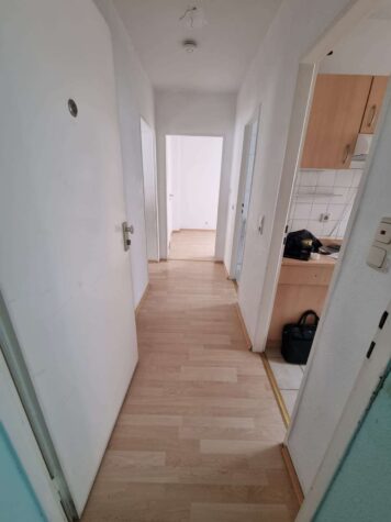 VERMIETET! Gemütliche 2 Zimmerwohnung mit Wannenbad – zentral in Rödelheim, 60489 Frankfurt, Wohnung
