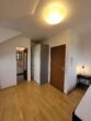 Ab sofort - gemütlich möbliertes 1 Zimmer Apartment in Frankfurt Rödelheim - Ansicht Kleiderschrank