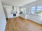 Richtig schick & Nagelneu : große 4-Zimmerwohnung mit großem Balkon - ruhig in Offenbach-Ost - offene Küche