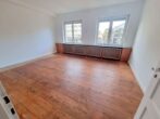 Großzügige 4 Zimmerwohnung mit Holzdielenboden + Balkon - WG geeignet - zentralst in Offenbach - Blick in Zimmer B