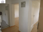 VERMIETET! Gemütliche 2-Zimmer mit Wohnküche + Wannenbad - direkt gegenüber dem Klinikum Offenbach - der Flurbereich