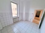 Hell und freundlich: 2 Zimmerwohnung mit Wohnküche - ruhig und zentral in Heddernheim - Ausschnitt Küche