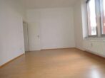 VERMIETET! Hell und freundlich: 2 Zimmerwohnung mit Wohnküche - ruhig und zentral in Heddernheim - Ausschnitt Wohnzimmer