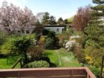 VERMIETET! Willkommen Zuhause - 4 Zimmer + Balkon + Terrasse + Garten - ruhig in FFM-Niederursel - Blick Balkon in Garten