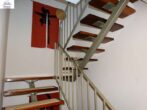 VERMIETET! Willkommen Zuhause - 4 Zimmer + Balkon + Terrasse + Garten - ruhig in FFM-Niederursel - Treppe ins 1. OG